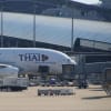 巨大な旅客機　『エアバスA380』　・　関西国際空港