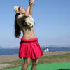 琵琶湖畔でフラダンス