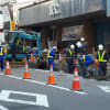 八戸六日町で道路の工事H25.4.9（火）