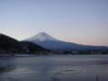 富士五湖から臨んだ富士山の絵アップしてみました