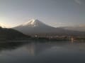 北海道の知床半島 ・ 羅臼 の山々 と富士山