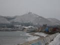 １１－１２－１１濡れ雪にまみれた函館山情景