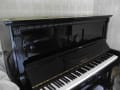 昭和10年製のホルーゲルピアノです