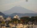 11月１８日（火）７時の富士山と湘南平です