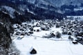 これが冬の白川郷は合掌造り集落の雪景色でした。