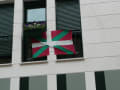 [7]バスクの国旗（ヴィジャヴァ市街）