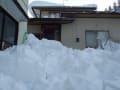 2012年2月の大雪　蔵屋根の雪下ろし