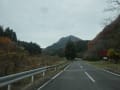 船尾滝～７２ｍ余りからの滝。遊歩道を歩き見る紅葉。