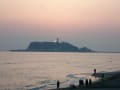 鎌倉　「長谷寺」と江の島に沈む夕日