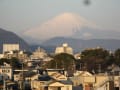 ２月１３日（金）７時、平塚・東海岸からの富士山、湘南平、箱根