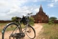 ミャンマーの古都を散歩