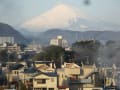 １２月３０日（火）８時の富士山、湘南平と箱根方面