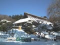 雪の秩父宮公園と雛飾り