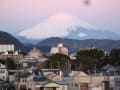 １月１８日（日）７時、平塚東海岸からの富士山、湘南平、箱根