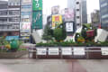雨の中のエンちゃん・だけど笑顔でスタンディング