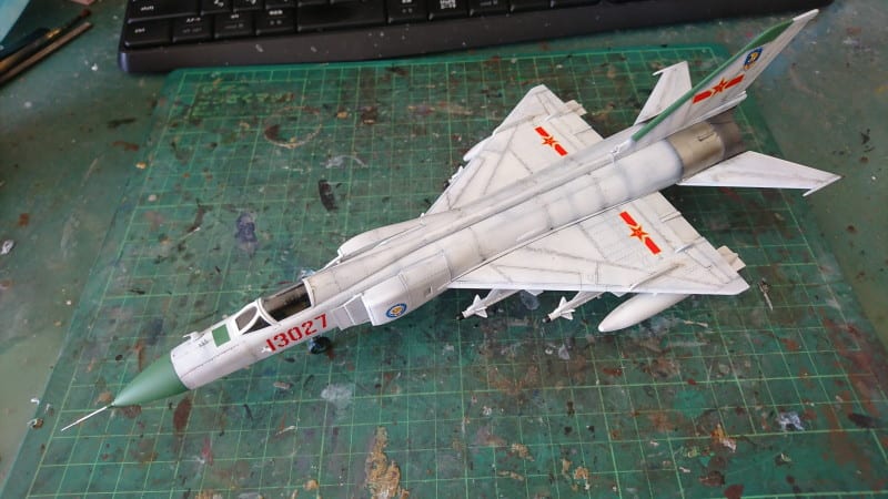 トランペッター】1/72 瀋陽J-8IIフィンバックB【プラモデル製作 トランペッター】1/72 瀋陽J-8IIフィンバックB【プラモデル製作