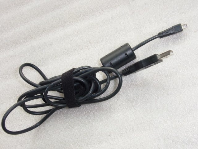 リコーのデジカメ CX5 用 USB ケーブル - テレビ修理-頑固親父の修理日記
