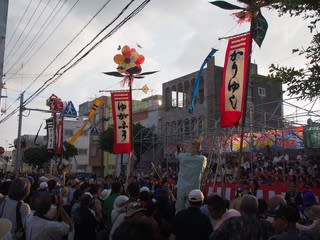 沖縄三大綱引きの 糸満大綱引き17 旗頭我栄 大綱合体 おじぃの独り言