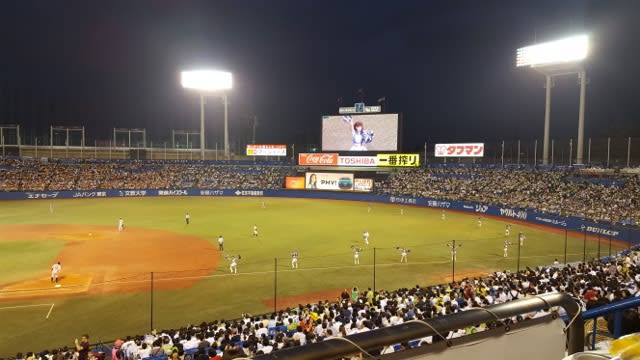 神宮球場 ヤクルト対巨人 Pontaペアシートで観戦 東京 西 だより