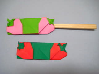 ふたつのいちごの箸袋おりがみ 創作折り紙の折り方