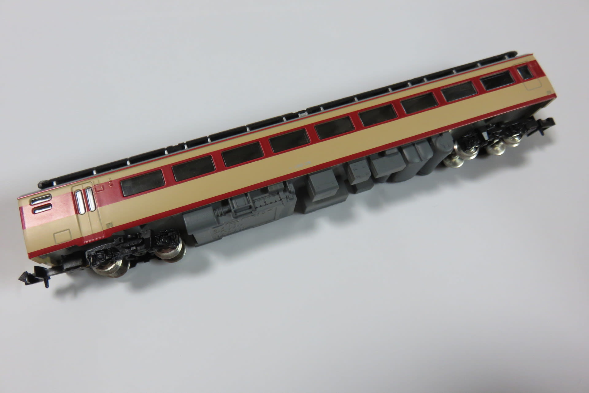 23年目の増結車 TOMIX#2411キハ180の色差し - 鉄道模型・色差し三昧