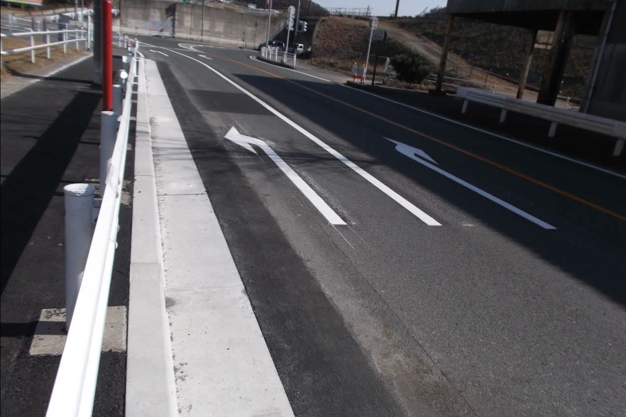 三谷町伊予戸交差点 周辺ライン引直整備工事完了 竹内しげやす 市政チャレンジ日記 三谷町伊予戸交差点 周辺ライン引直整備工事完了 竹内しげやす 市政チャレンジ日記