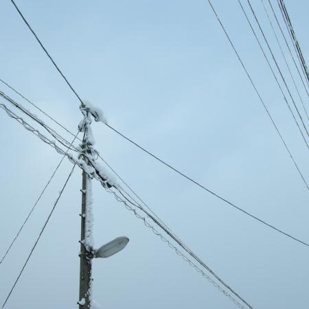 冬の朝 白い空 空色レールウェイ