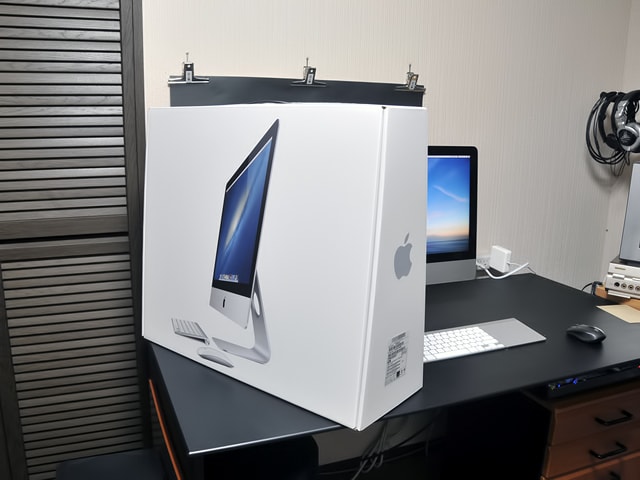 iMac Late2012 台形な箱 - マック マッハワン