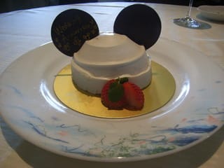 ディズニーミラコスタで結婚記念日４年目 ぽてちんのコスメボックス