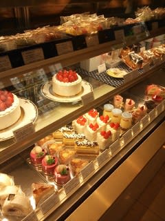 日本一美味しいと言われたショートケーキ 東京 巣鴨 ときわ台 フレンチパウンドハウス その１ さらさら