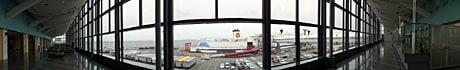 東京港フェリーターミナルビルからの眺め