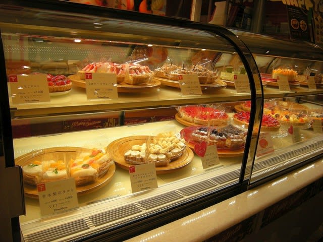 フルーツケーキファクトリー桑園店 ６ 札幌のスィーツ大好き おぢさん日記