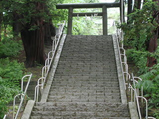 千歳神社のお狐さんと道祖神 17日撮影 季節のうつりかわり