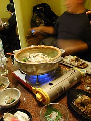 牡蠣の味噌土手鍋？ (1)