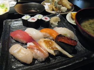 Robata 魚一心 札幌市 白石区 白い森林 ｉｎ札幌