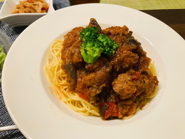 茄子トマトソースリメイクパスタ ランチ のんびり日々の生活