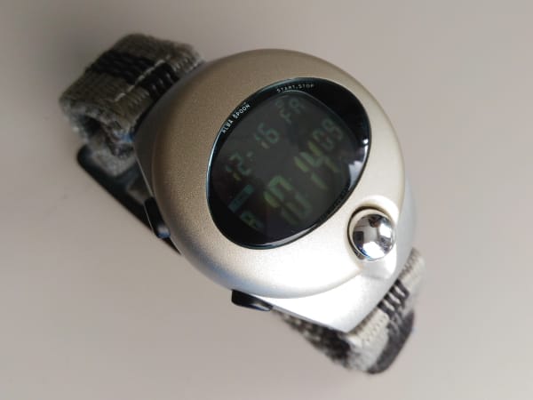 時計 スプーン かつてない脅威の大ヒット腕時計だった「アルバ・スプーン」とは？