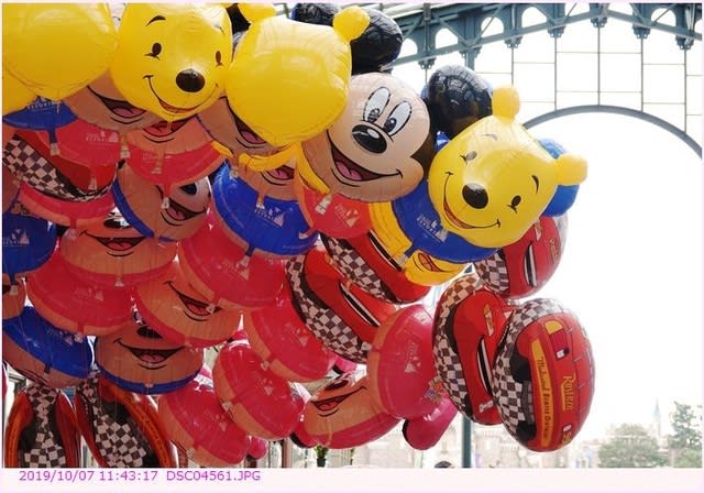 風船 キャラクター バルーン 東京ディズニーランド 都内散歩 散歩と写真