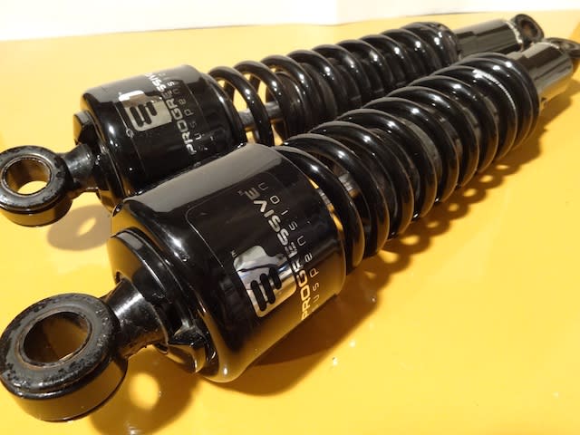 Progressive☆412リアサスペンション☆ハーレーFXR取外し 芳ばしく Progressive☆412リアサスペンション☆ハーレーFXR取外し 芳ばしく