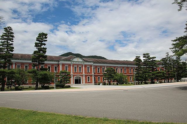 秋山兄弟生誕地、研究員研修・海上自衛隊第一術科学校(旧海軍兵 秋山兄弟生誕地、研究員研修・海上自衛隊第一術科学校(旧海軍兵