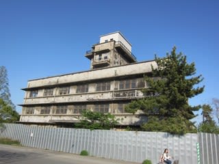 九大箱崎キャンパスの建物 六本松通信 旧能美 呉羽 博多南通信