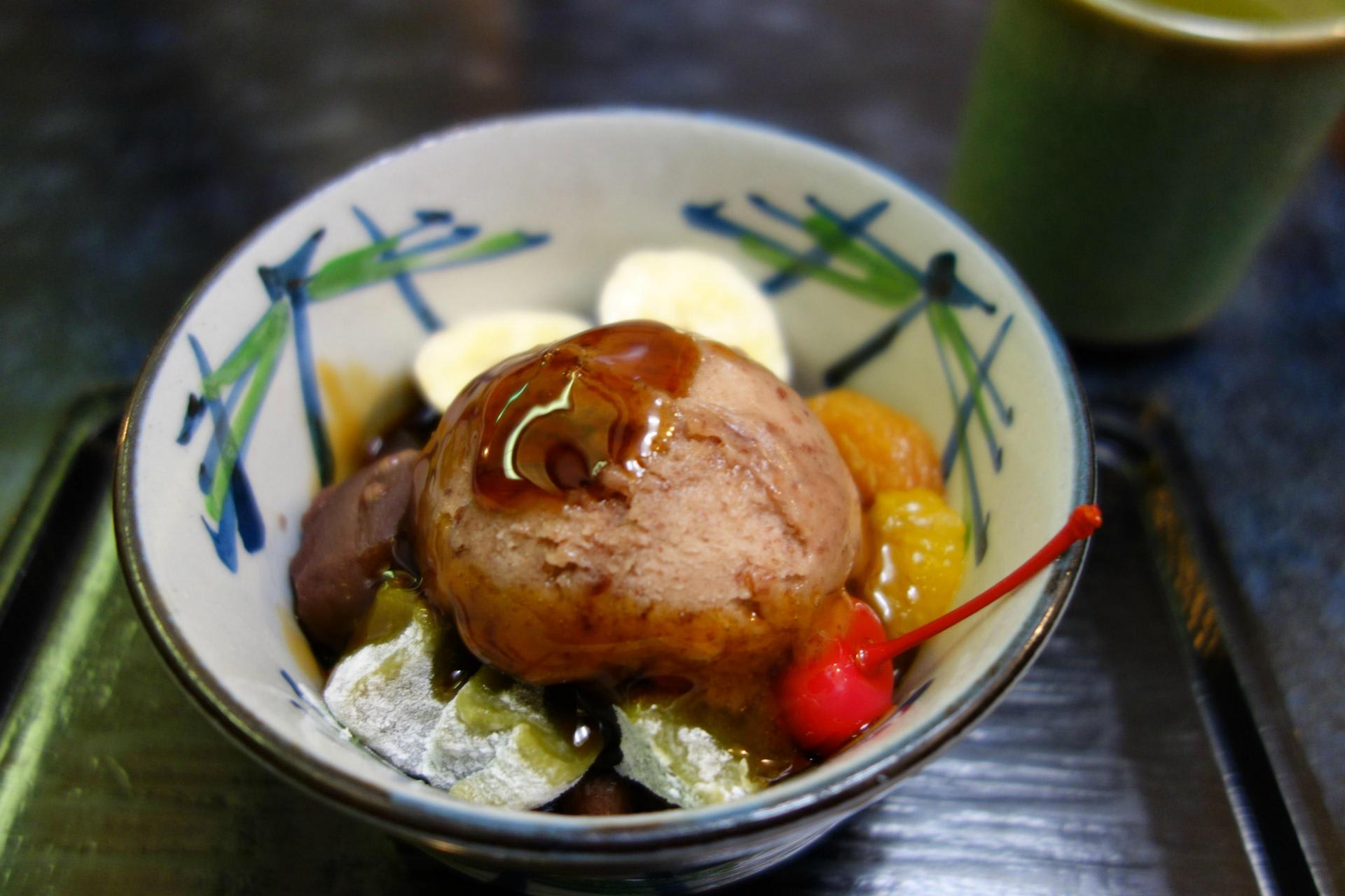 上野であんみつが食べたくなると いつもここ みつばち 時のしずく
