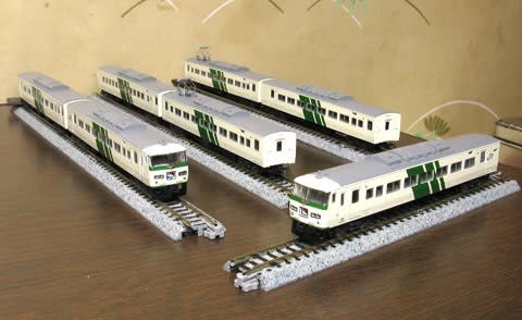 【新品本物】 【美品】KATO Nゲージ 185系200番台踊り子色 7両セット 鉄道模型