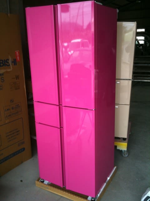 女子力アップ ピンクのインテリア冷蔵庫 カラー冷蔵庫で毎日おしゃれに