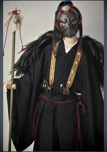 鴉天狗 藍 月