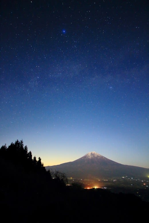 星の輝く夜 猪之頭林道一夜 平成29年5月5日ー6日 山梨百名山から見る風景