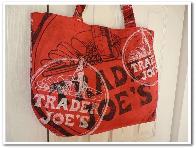 Trader Joe Sの赤いエコバッグ アメリカ雑貨とエコバッグのお店 American Robin