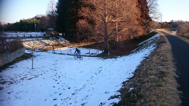 初心者でも楽しめる自転車の雪遊び 輪工房の店長は今日も遊んでます