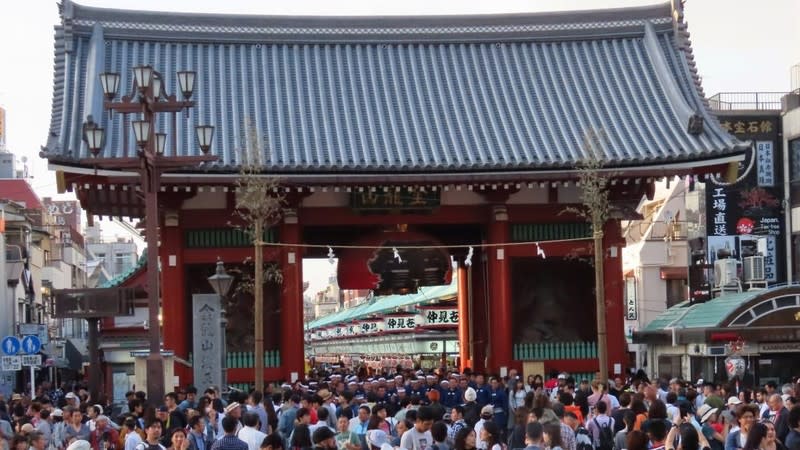 浅草 三社祭 雷門での一之宮本社神輿宮入 - 写真で綴るすぎさんのブログ