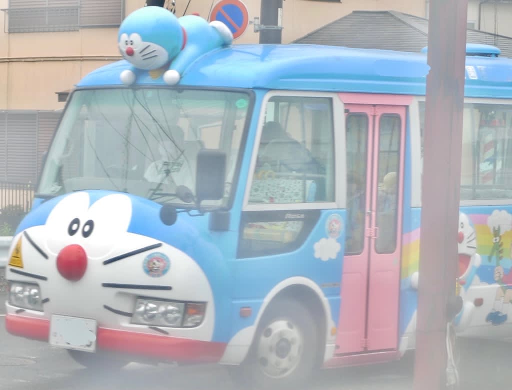 ドラえもんバス 色々お散歩2 ドラえもんバス 色々お散歩2